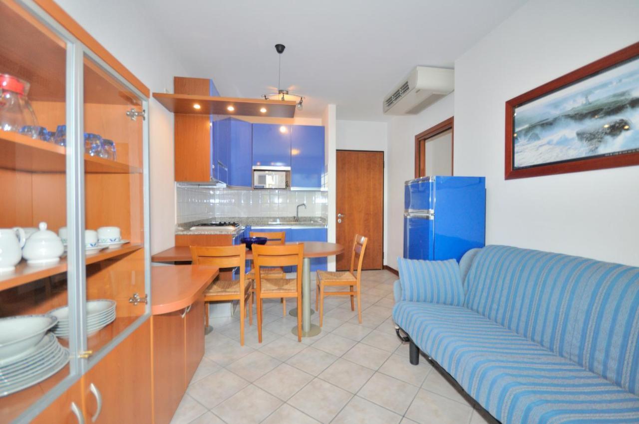 Residence Eurostar Bibione Exteriör bild